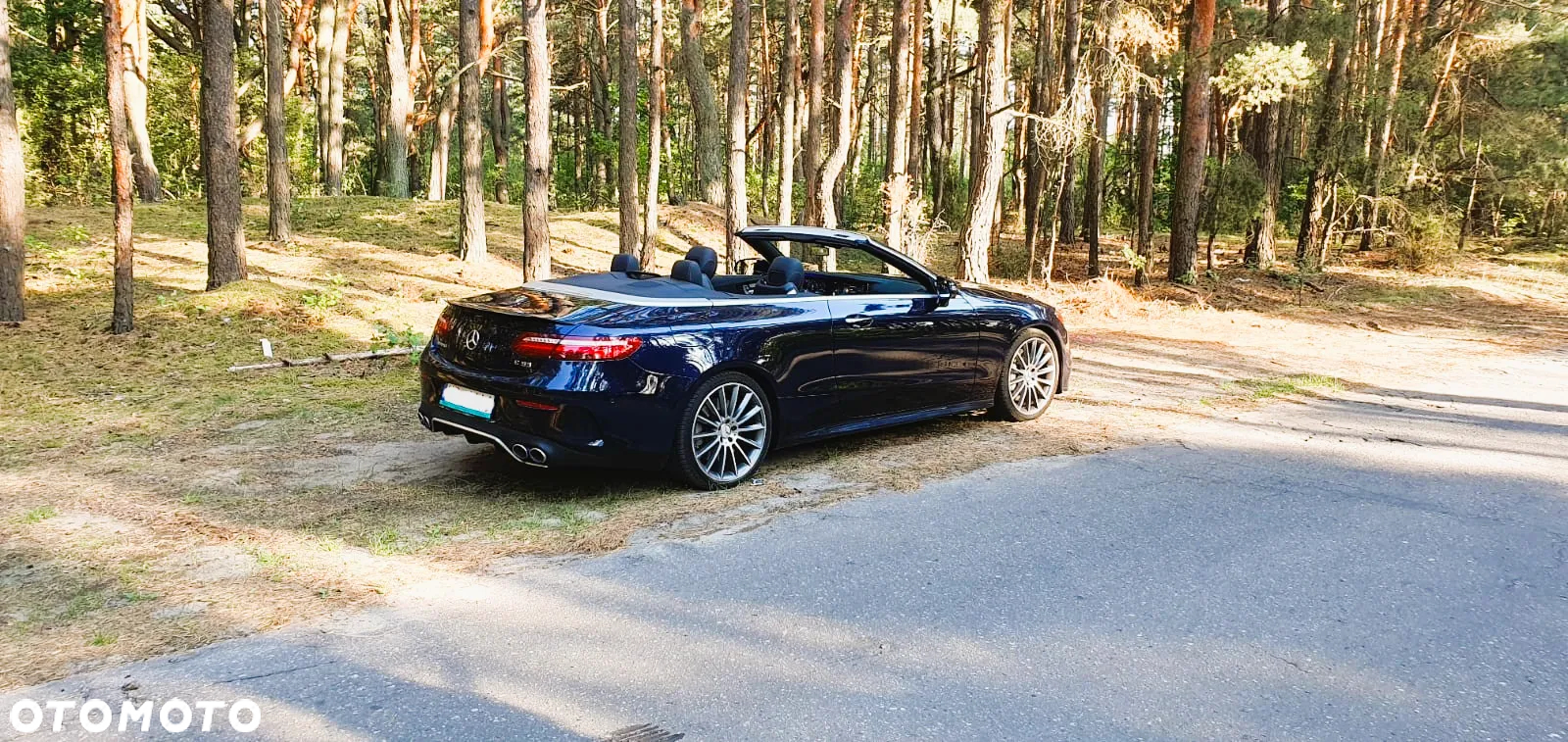 Mercedes-Benz Klasa E AMG 53 Kabriolet 4-Matic+ 9G-TRONIC - 21