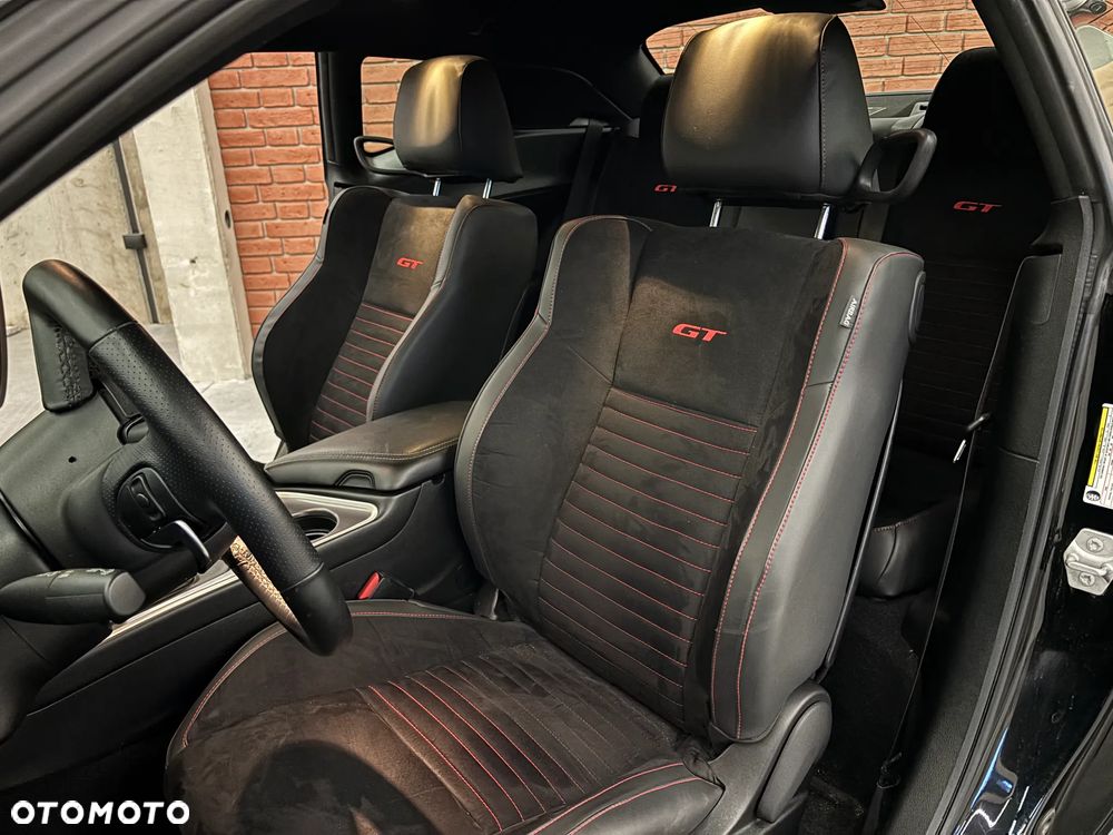 Dodge Challenger - 16