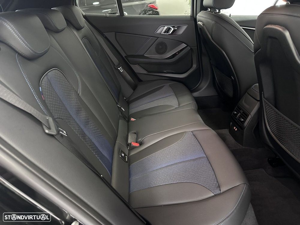 BMW 118 i Pack Desportivo M Auto - 20