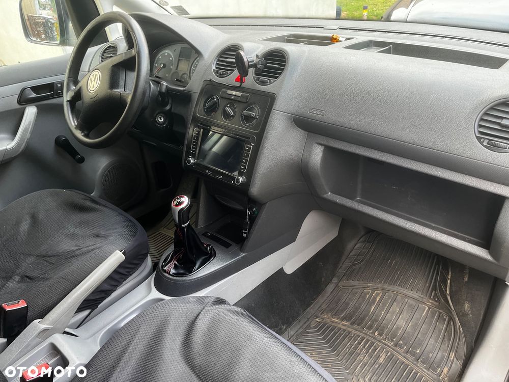 Volkswagen Caddy - 9