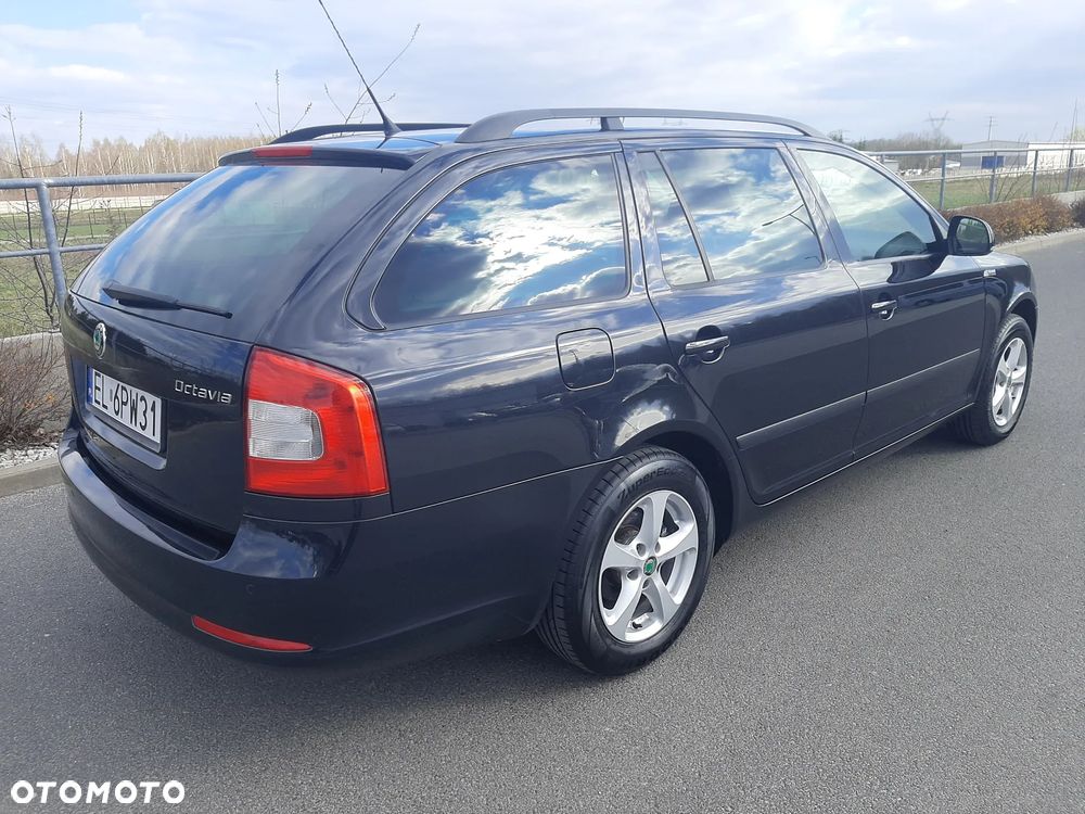 Skoda Octavia 1.6 TDI DPF FAMILY - 4
