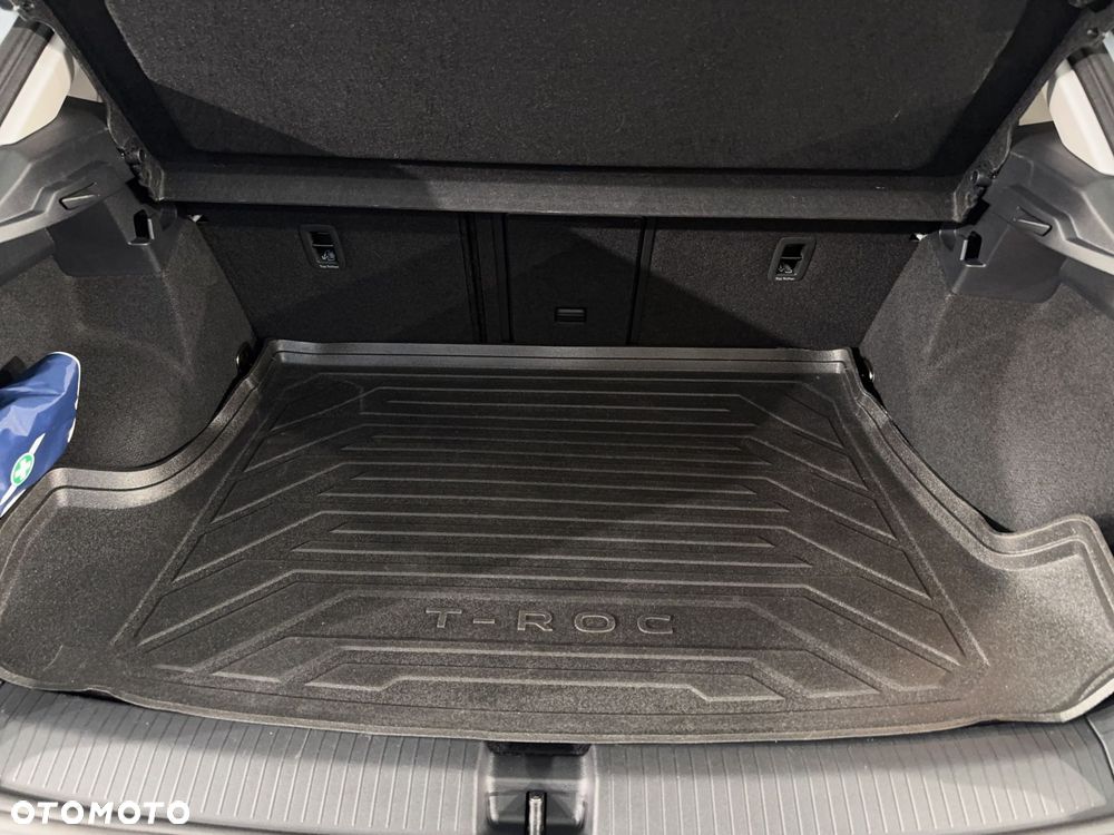 Volkswagen T-Roc - 15