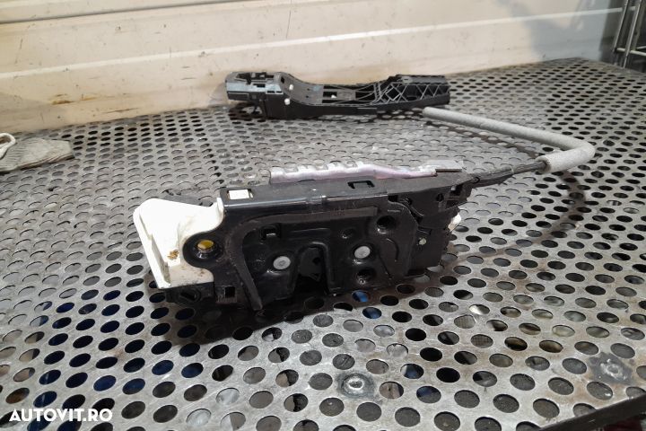 Broasca usa spate stanga 5K4839016 5K4839016 Volkswagen VW Polo 5 6R - 3