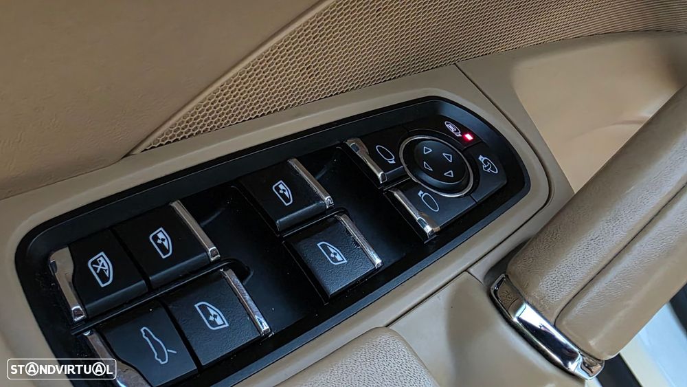 Porsche Cayenne S E-Hybrid Platinum Edition - 28