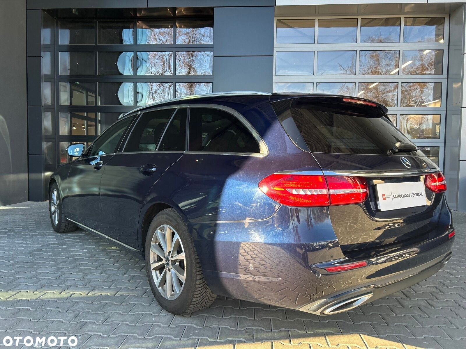 Mercedes-Benz Klasa E 220 d 4-Matic 9G-TRONIC - 8