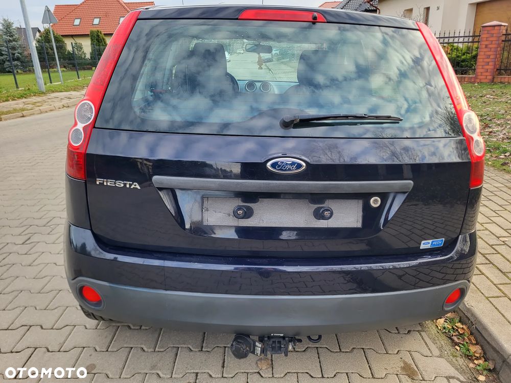 Ford Fiesta 1.3 Trend - 4