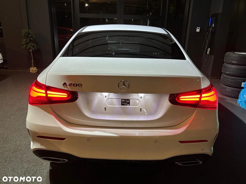 Mercedes-Benz Klasa A 200 AMG Line 7G-DCT - 4