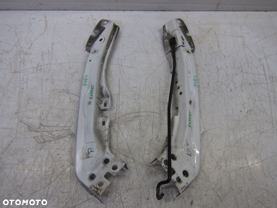Peugeot Expert-Scudo-Jumpy 06- okular-wzmocnienie lampy - 1