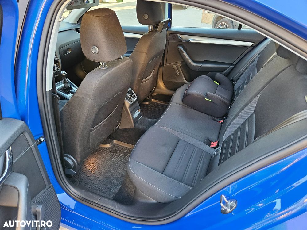 Skoda Octavia 1.5 TSI Ambition - 10