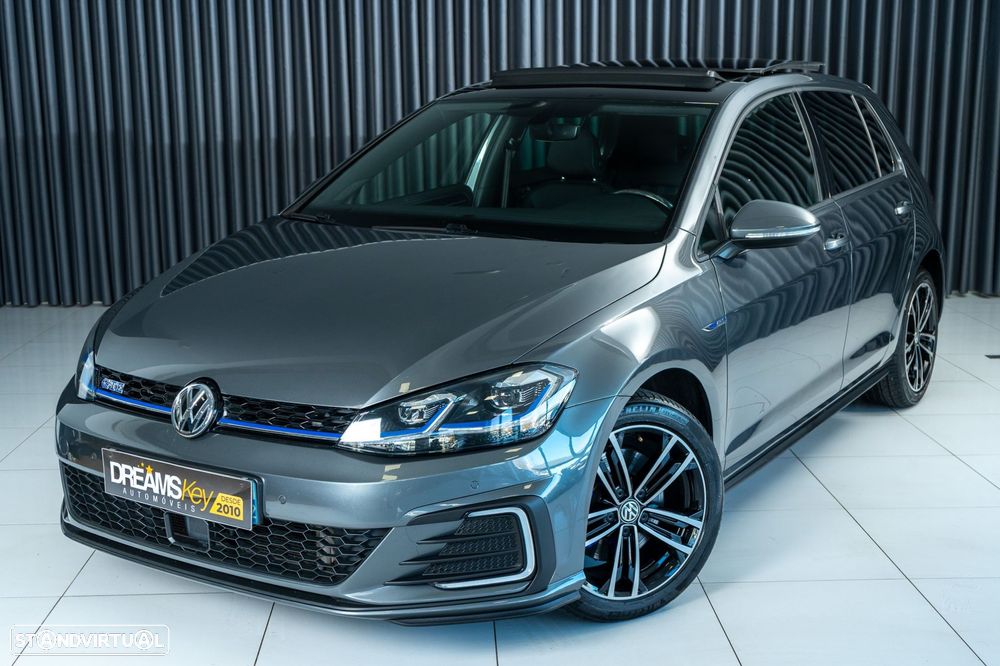 VW Golf 1.4 GTE Plug-In-Hybrid DSG - 32