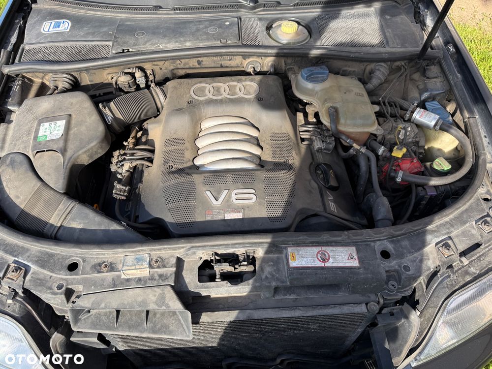Audi A6 Avant 2.4 - 9