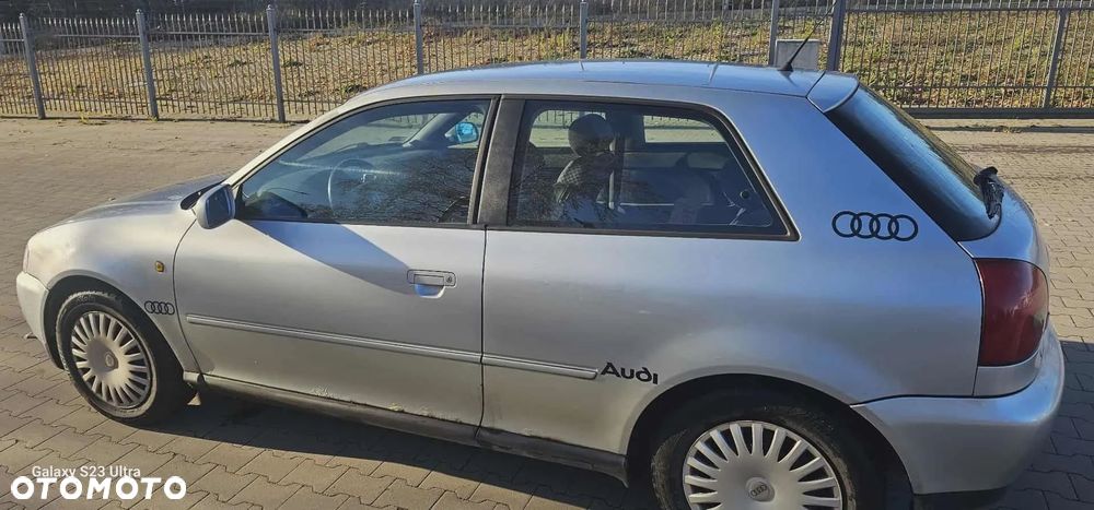 Audi A3 3-drzwiowe 1.6 Ambiente - 8