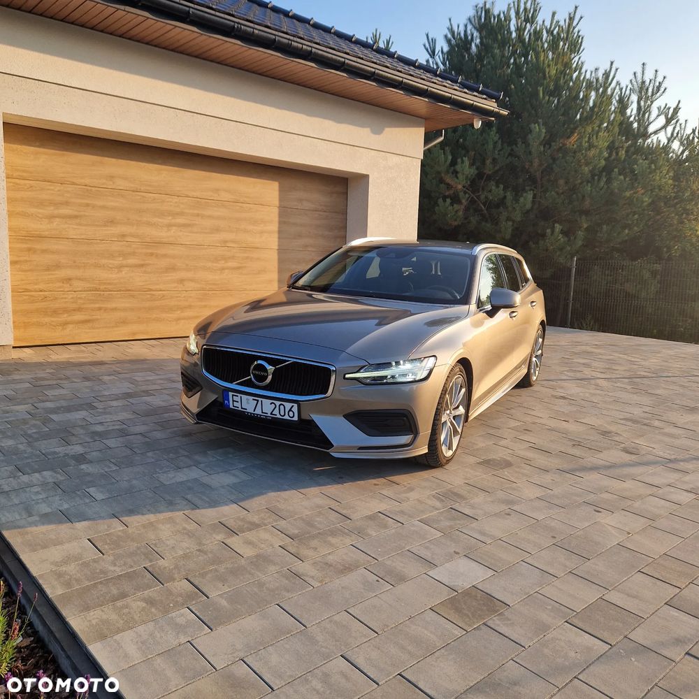 Volvo V60 2019 photo 2