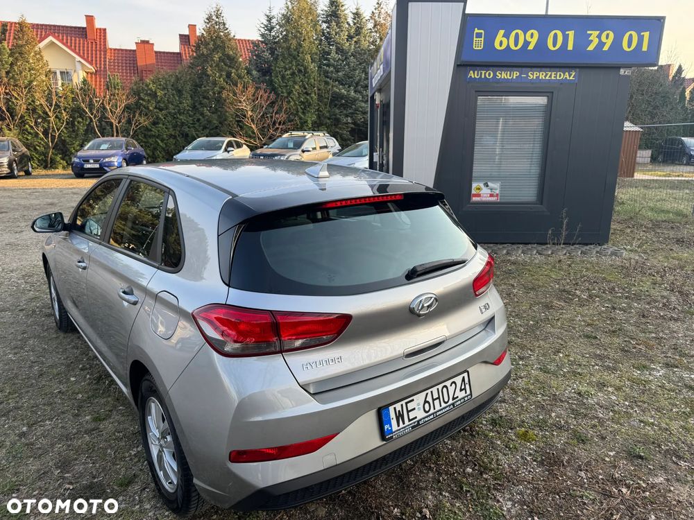 Hyundai i30 1.5 DPI Modern - 10