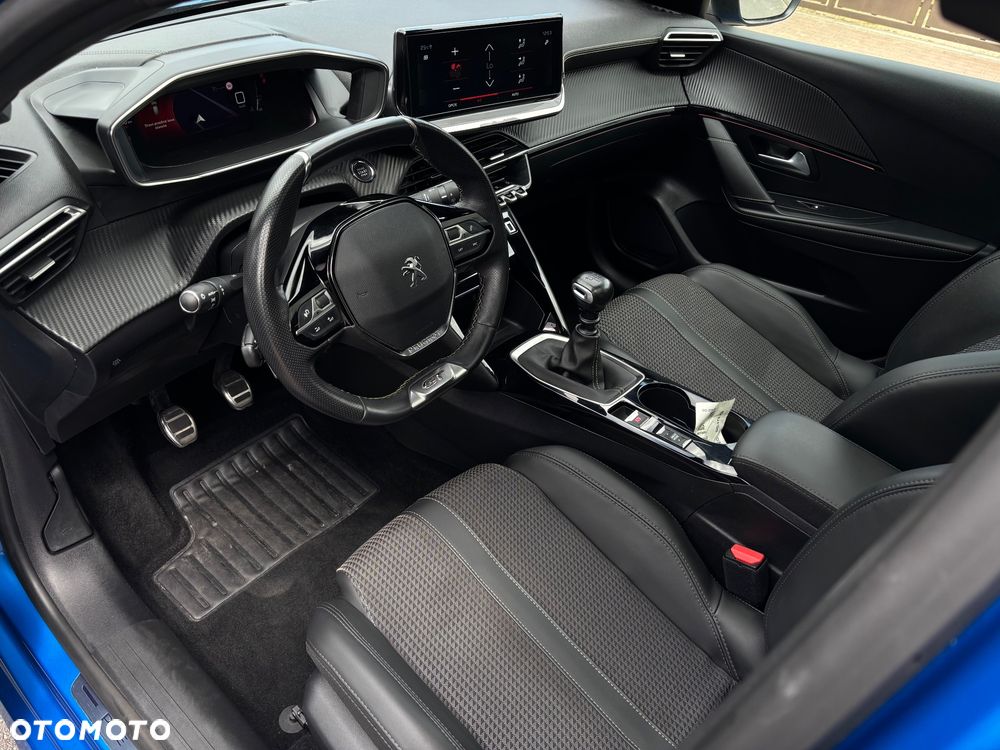 Peugeot 208 PureTech 100 GT - 13