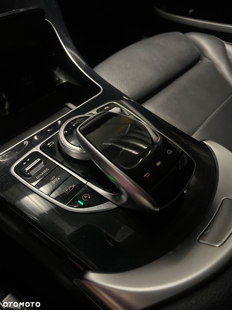 Mercedes-Benz Klasa C 220 d 4Matic 9G-TRONIC Avantgarde - 9
