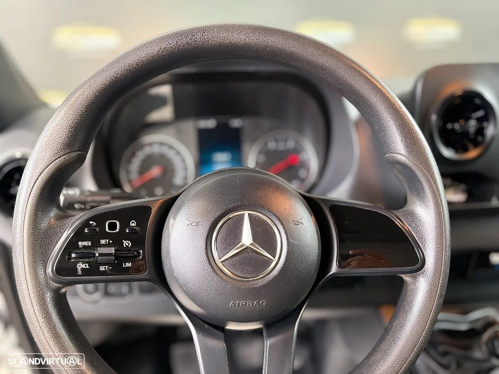 Mercedes-Benz Sprinter 514 140cv Basculante - 10