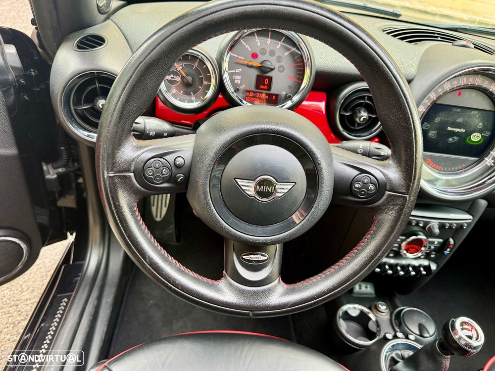 MINI Cabrio John Cooper Works - 20