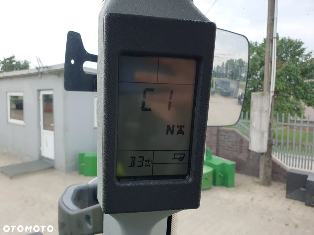 Claas Arion 410 CIS - 16