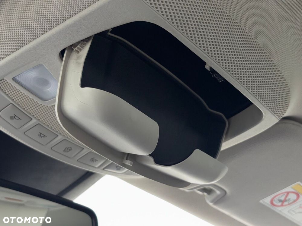 Ford Mondeo 2.0 EcoBlue Titanium - 29