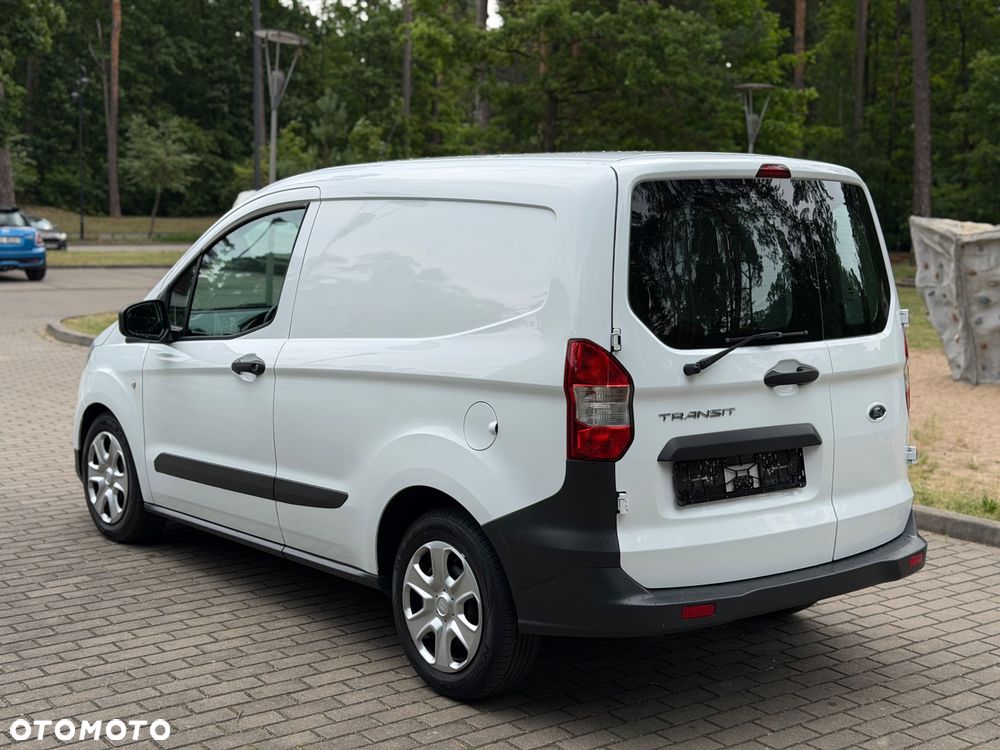 Ford Transit Courier - 7