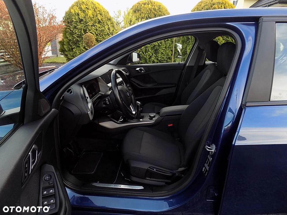 BMW Seria 1 118i - 33