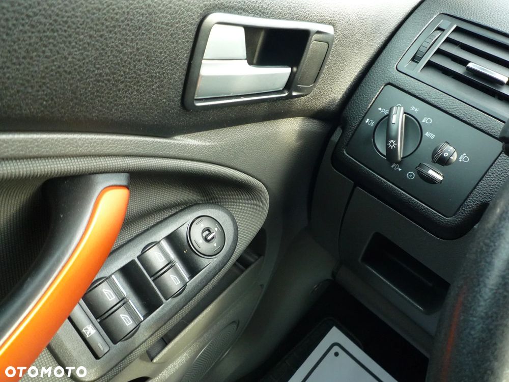 Ford Kuga 2.5 Trend - 16