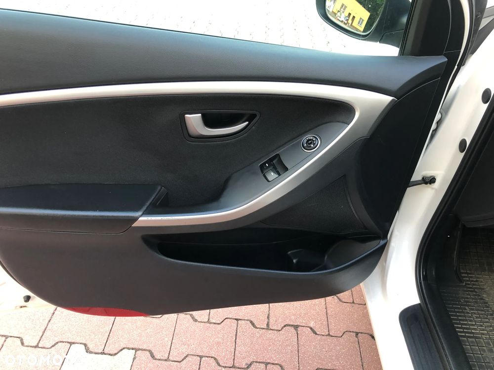 Hyundai i30 1.4 Classic - 8