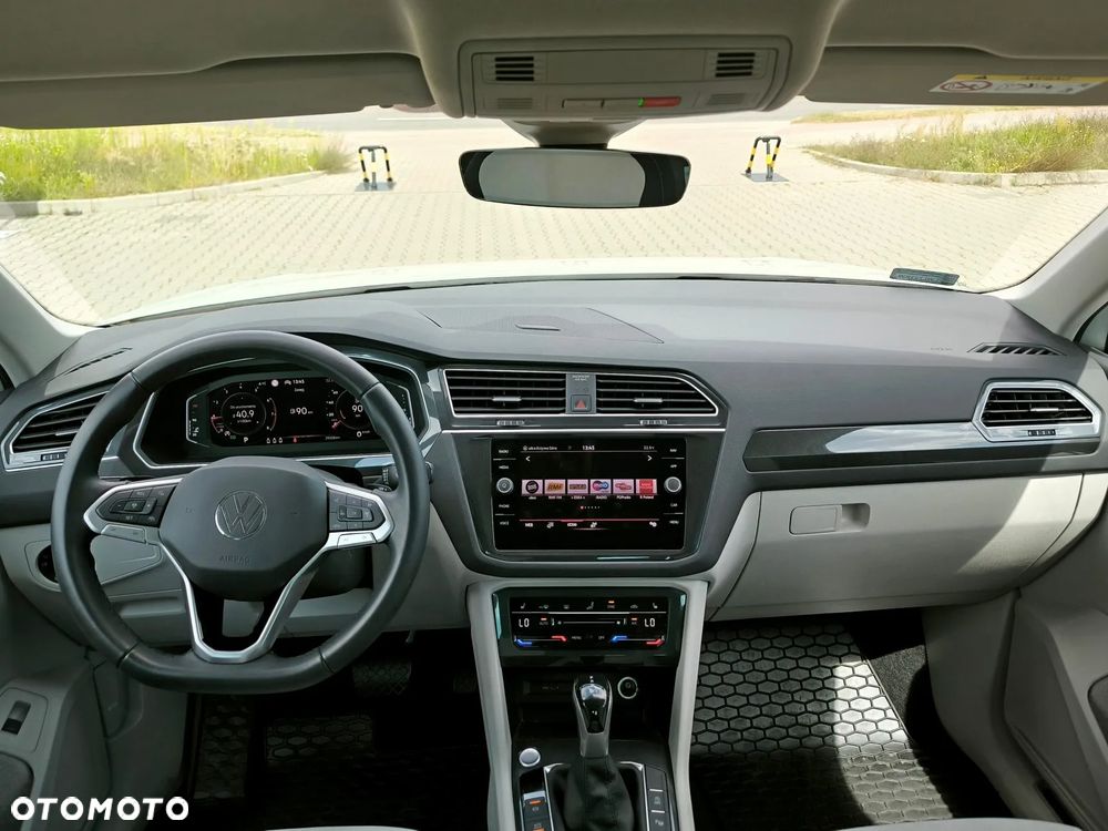 Volkswagen Tiguan 1.5 TSI EVO Elegance DSG - 11