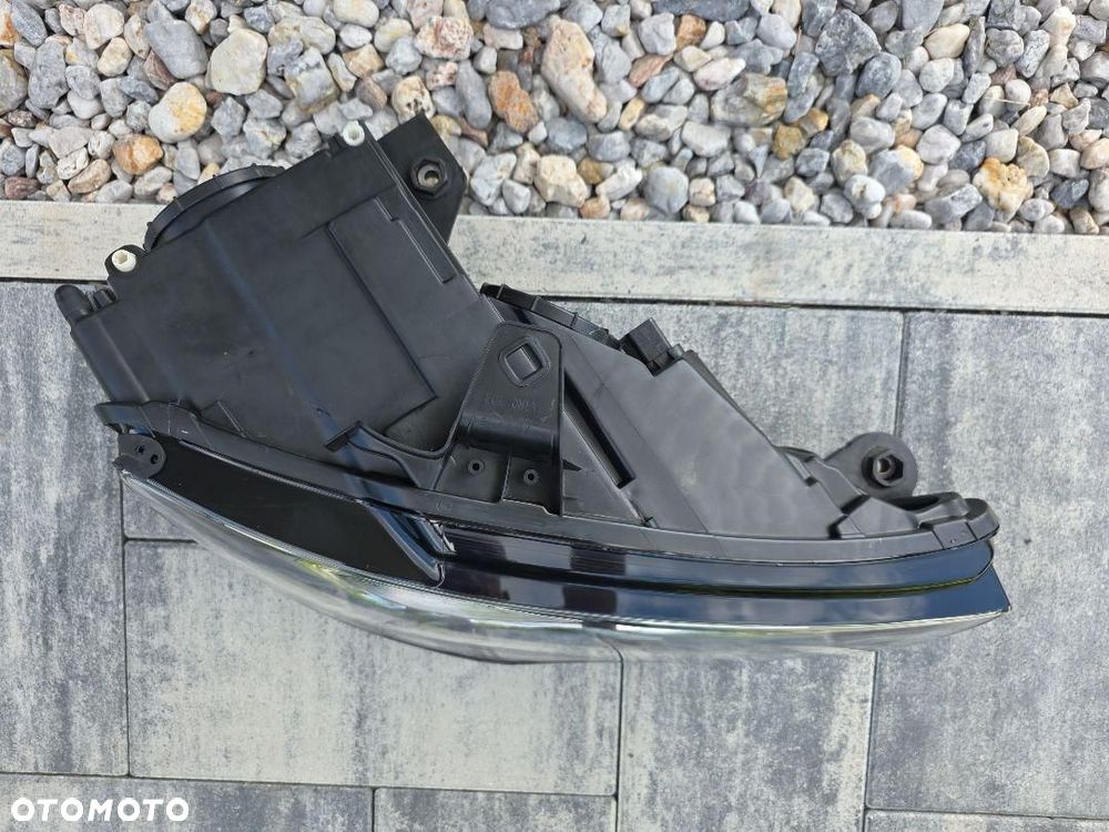 AUDI A3 S3 8V SEDAN CABRIO Lampa prawa przód Bi-Xenon Led 8V0941044M Ciemna - 5