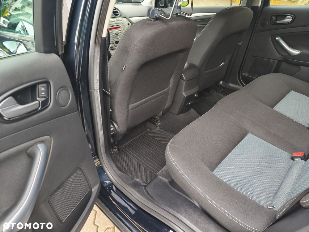 Ford Mondeo - 16