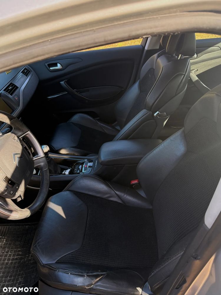 Citroën C5 HDi 140 FAP Exclusive - 8