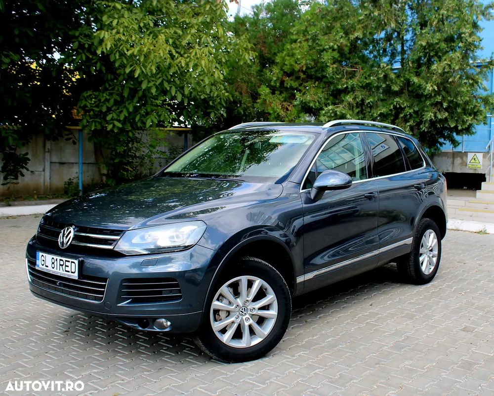 Volkswagen Touareg - 1