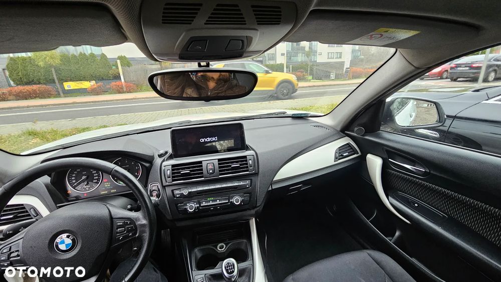 BMW Seria 1 116d EfficientDynamics Sport Line - 3