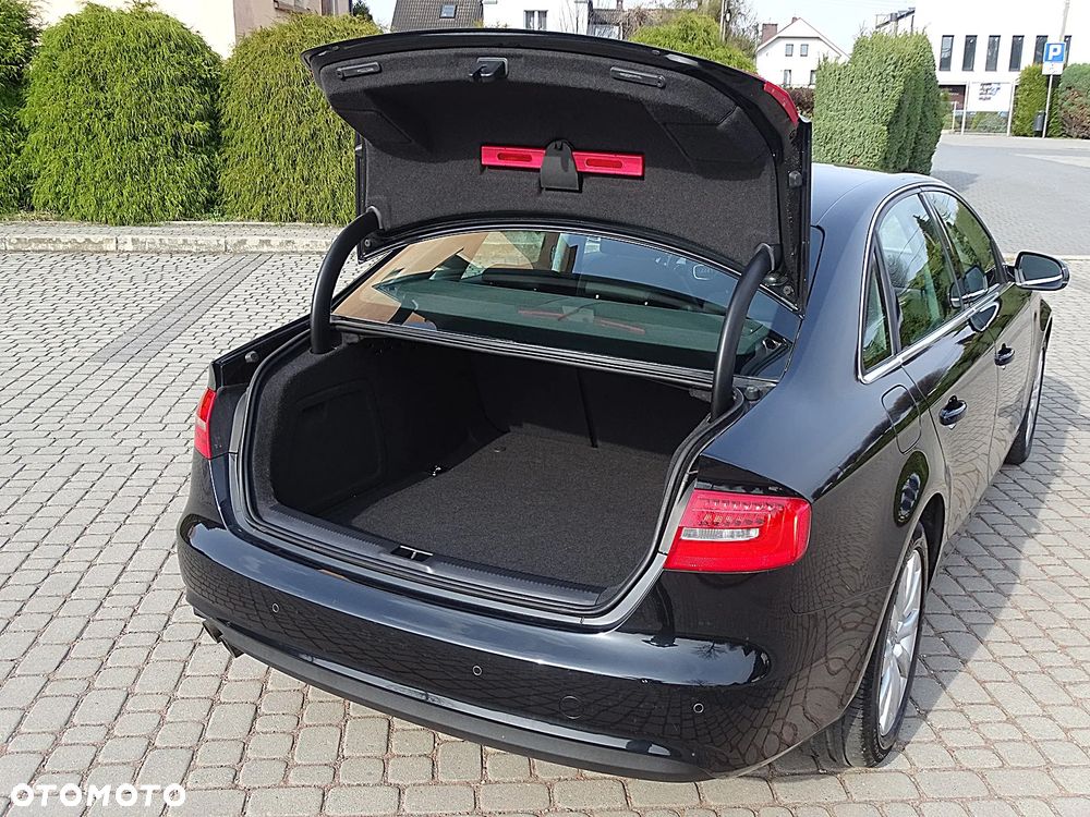 Audi A4 Limousine - 19