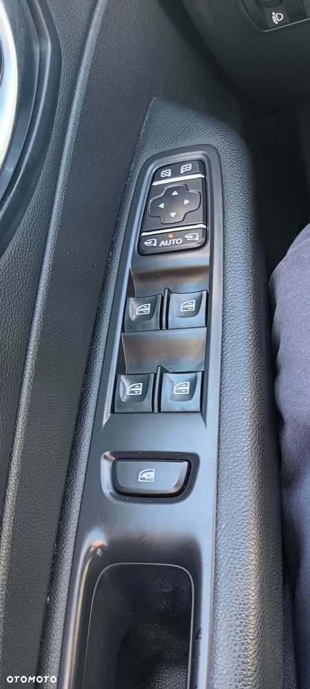 Renault Captur - 11