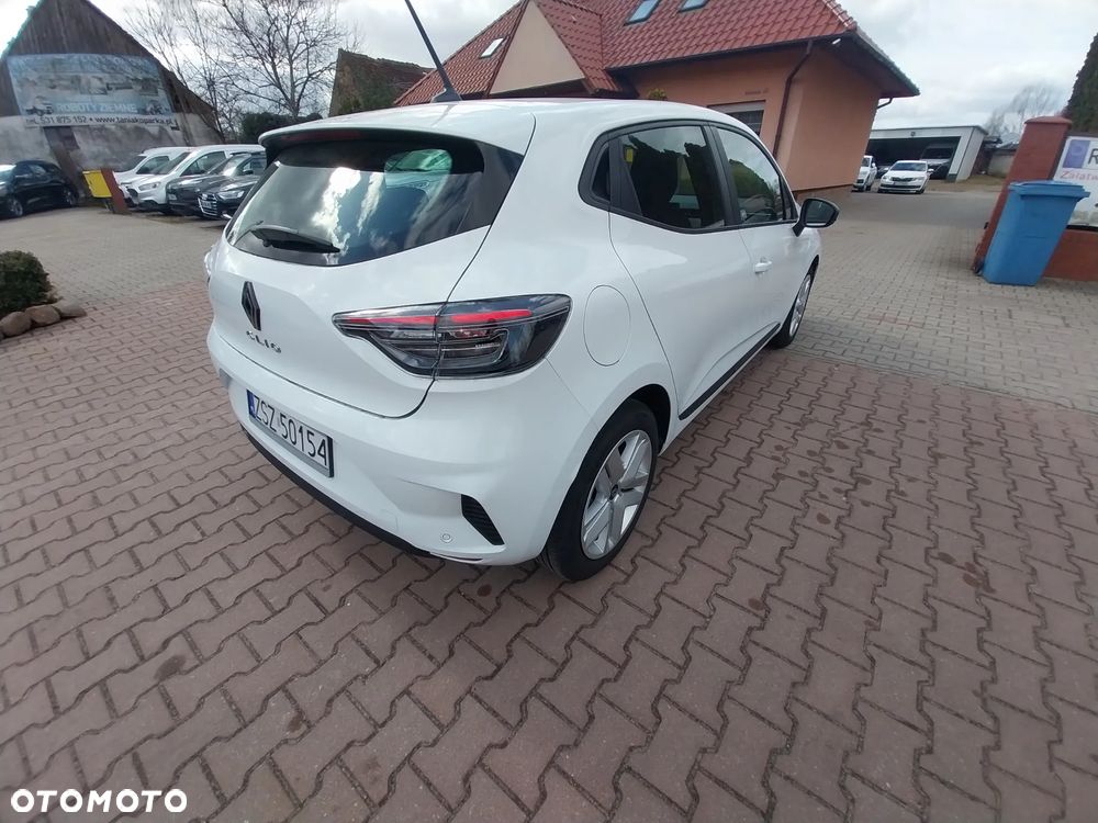 Renault Clio - 20