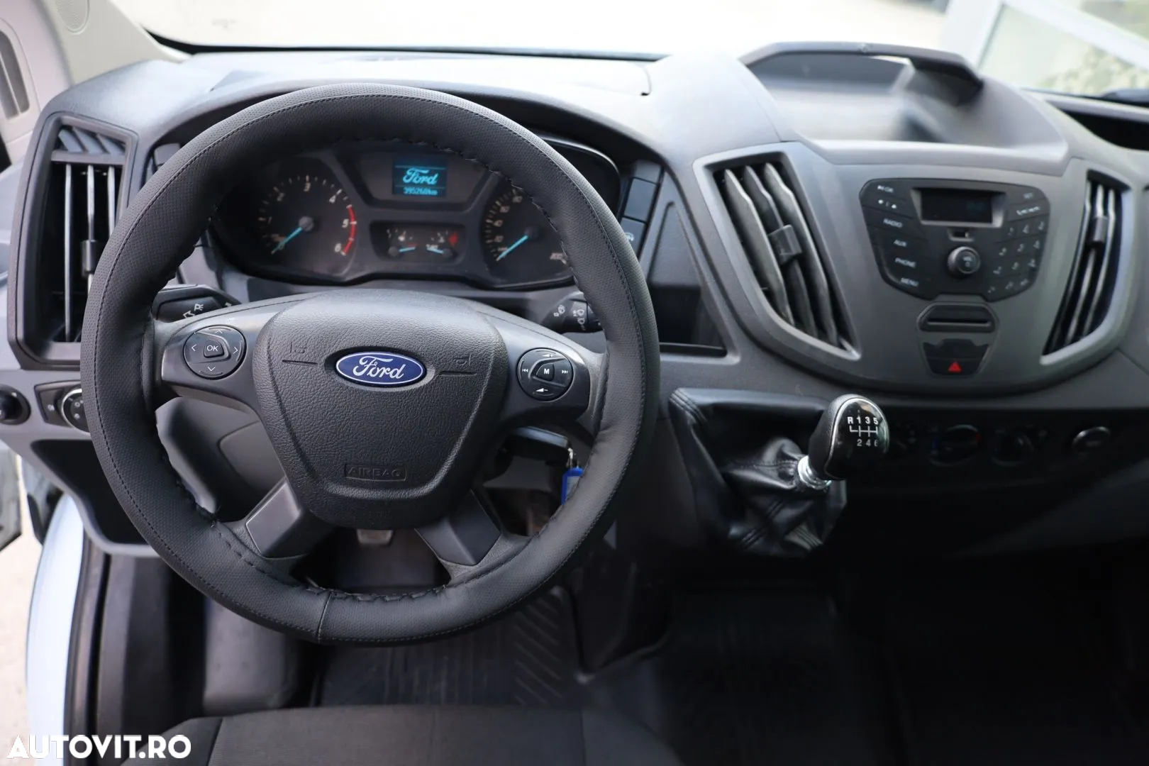 Ford Transit - 15