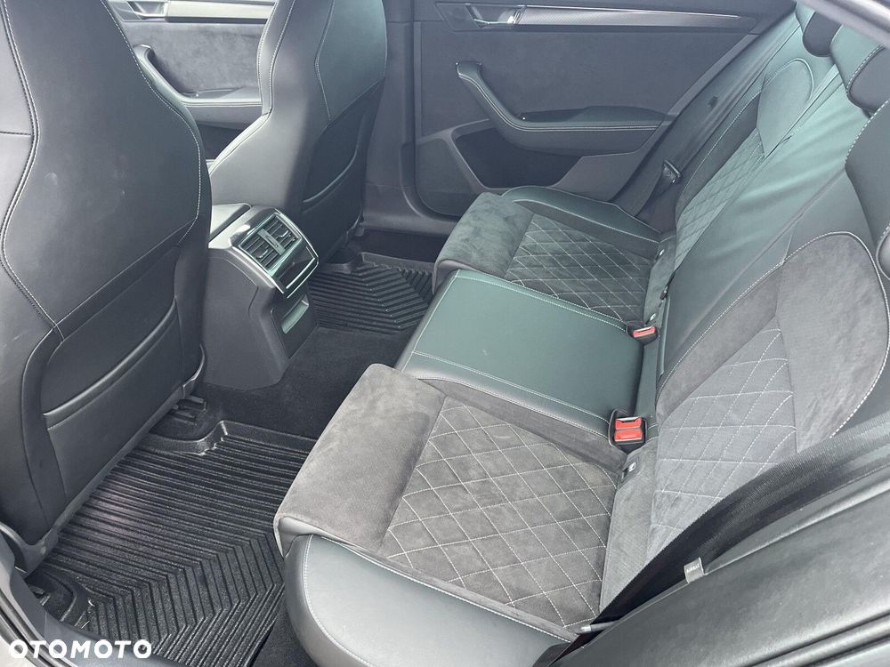 Skoda Superb 2.0 TSI 4x4 Sportline DSG - 11