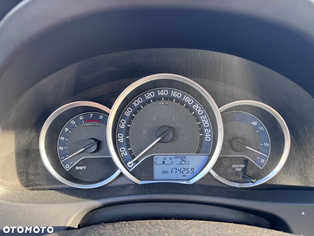 Toyota Auris 1.33 VVT-i Life - 12