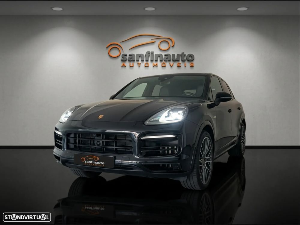 Porsche Cayenne Coupé E-Hybrid Platinum Edition - 10