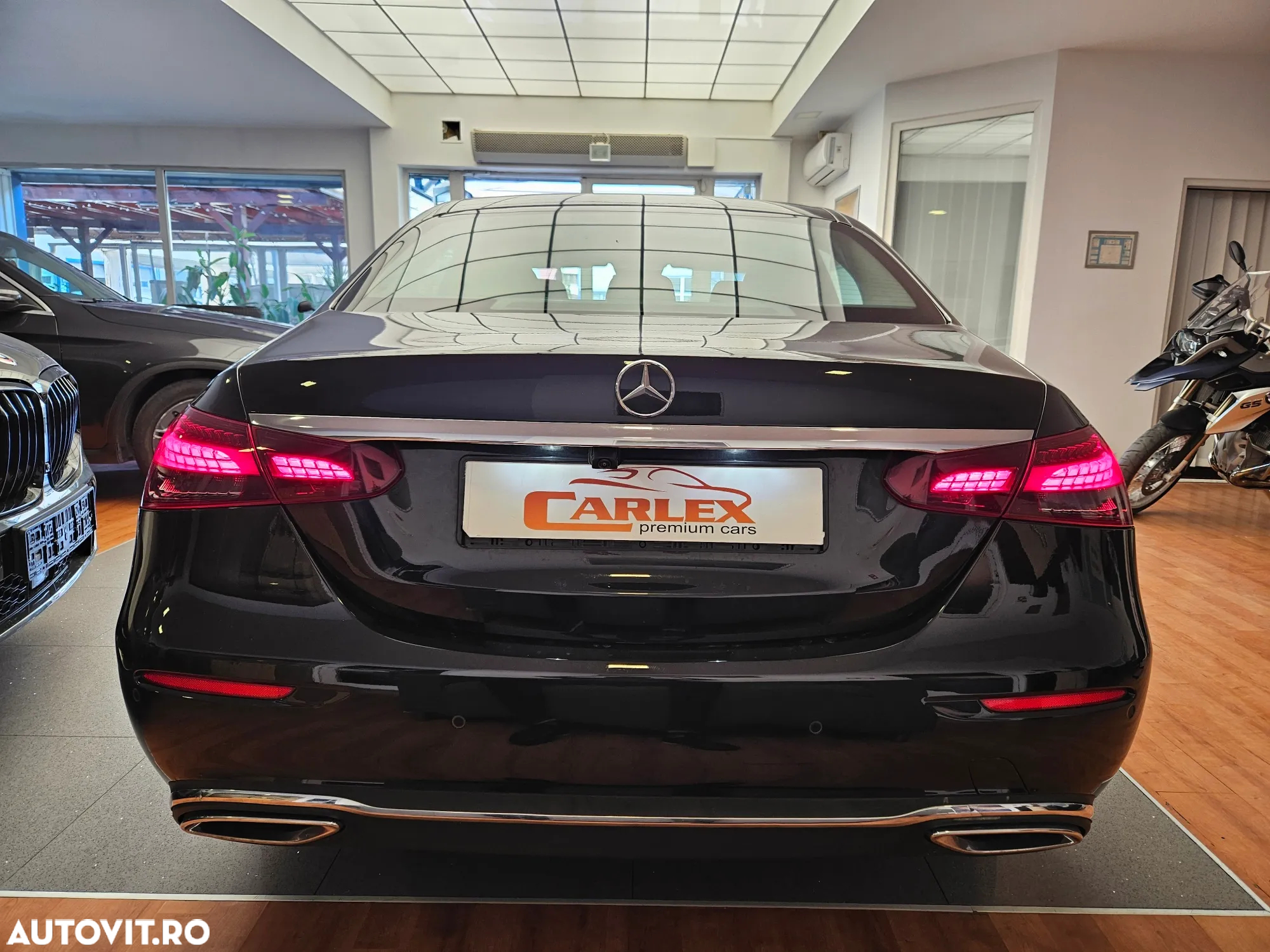 Mercedes-Benz E 220 d 4Matic 9G-TRONIC Avantgarde - 6