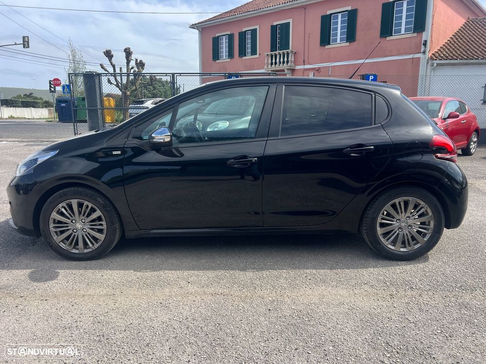 Peugeot 208 1.2 PureTech Style - 29