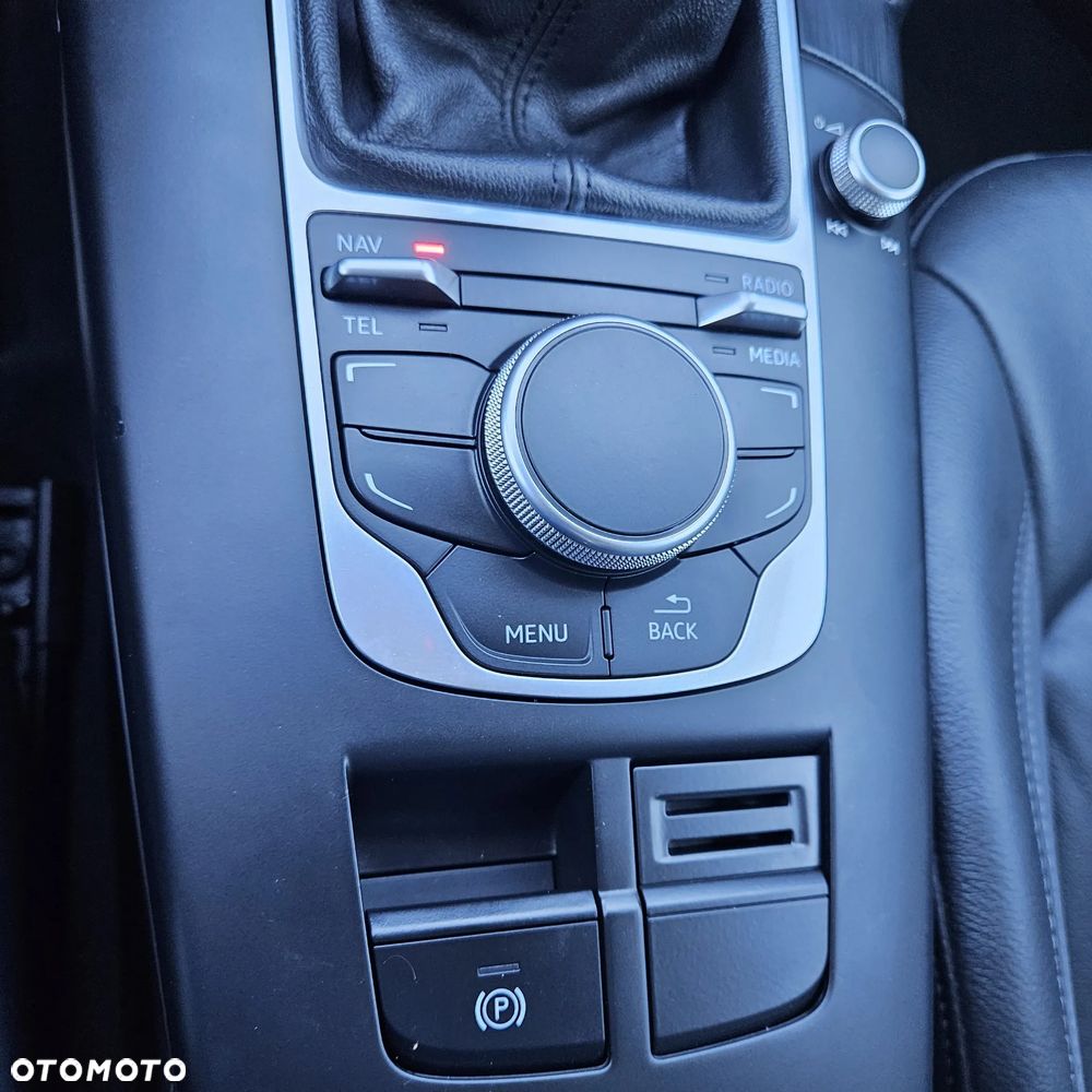 Audi A3 Sportback 1.6 TDI Ambition - 32