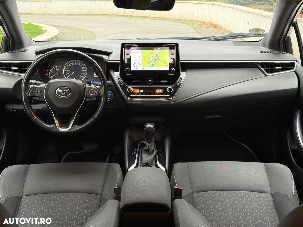 Toyota Corolla 2.0 Hybrid Touring Sports Lounge - 7