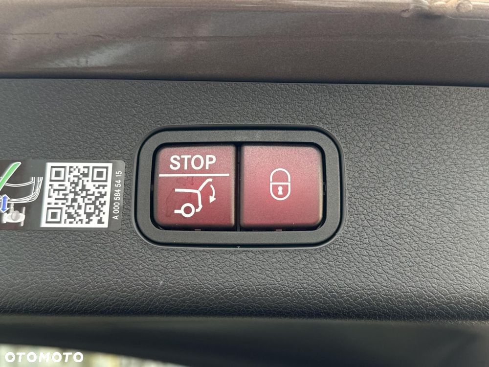 Mercedes-Benz Klasa E - 22