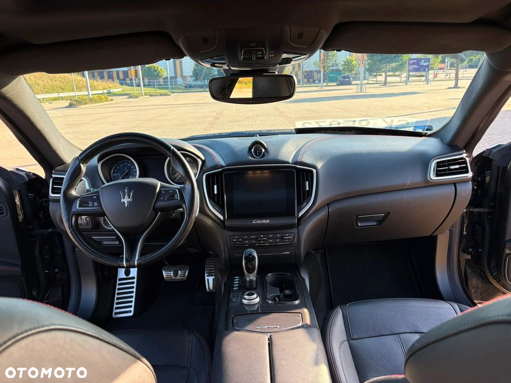 Maserati Ghibli Diesel Granlusso - 33