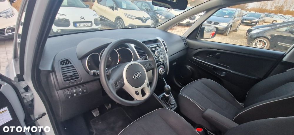 Kia Venga 1.4 CVVT Attract - 24