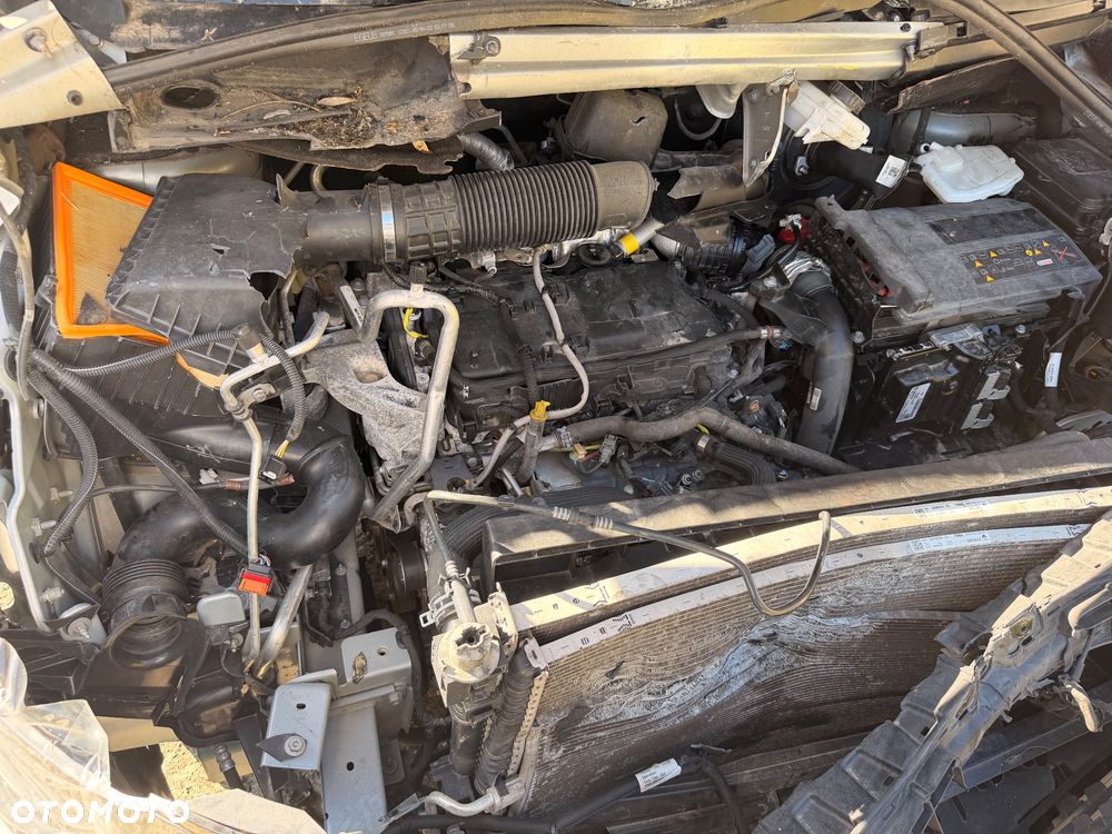 Renault TRAFIC - 13