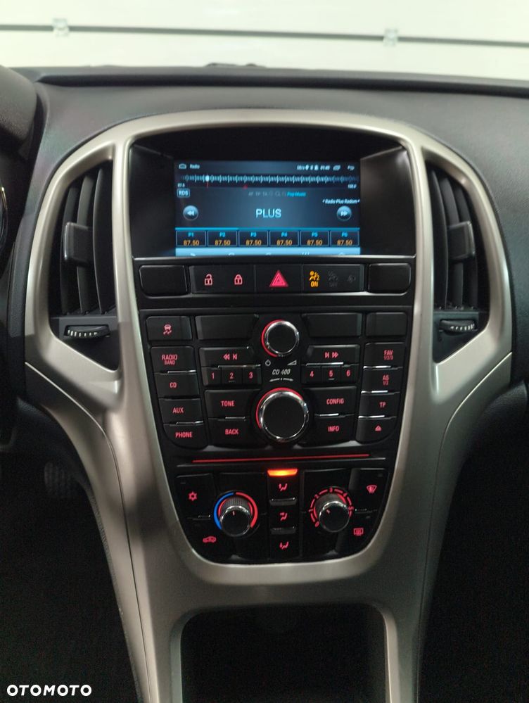 Opel Astra - 36